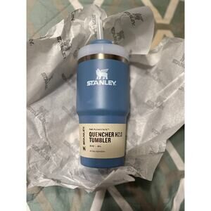 NWT Stanley 20 oz Quencher H2O Tumbler